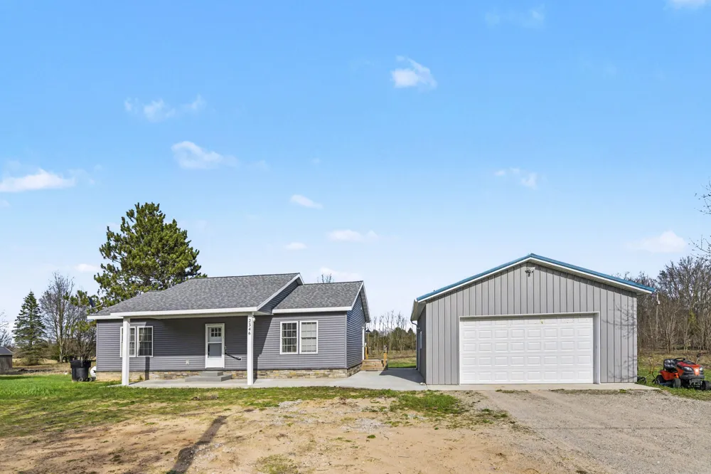 2346 W Madison Road Hart, MI 49420