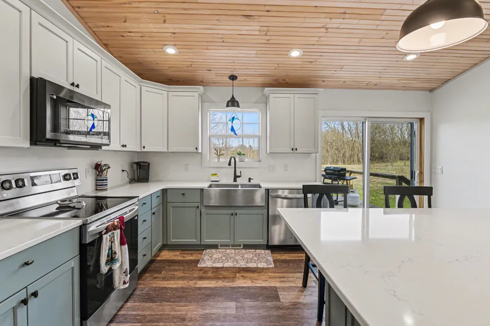 2346 W Madison Road Hart, MI 49420