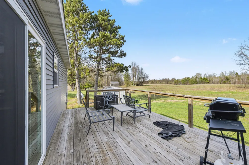 2346 W Madison Road Hart, MI 49420