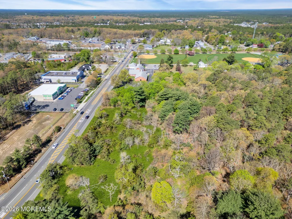 91 Lacey Road Whiting, NJ 08759