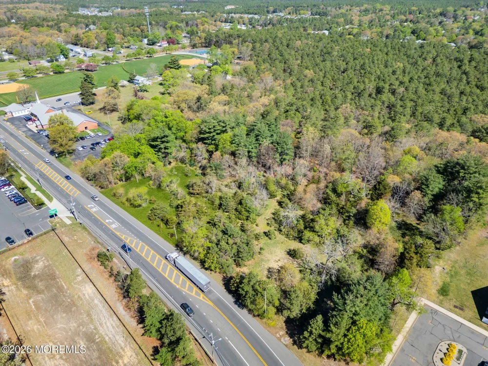 91 Lacey Road Whiting, NJ 08759