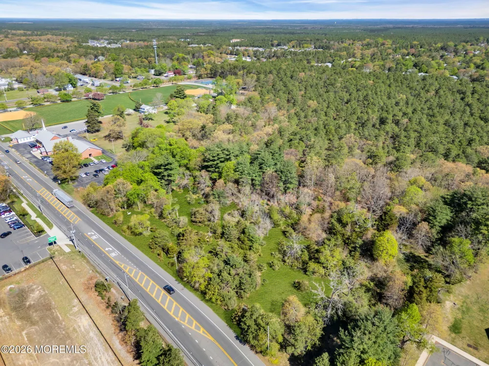 91 Lacey Road Whiting, NJ 08759