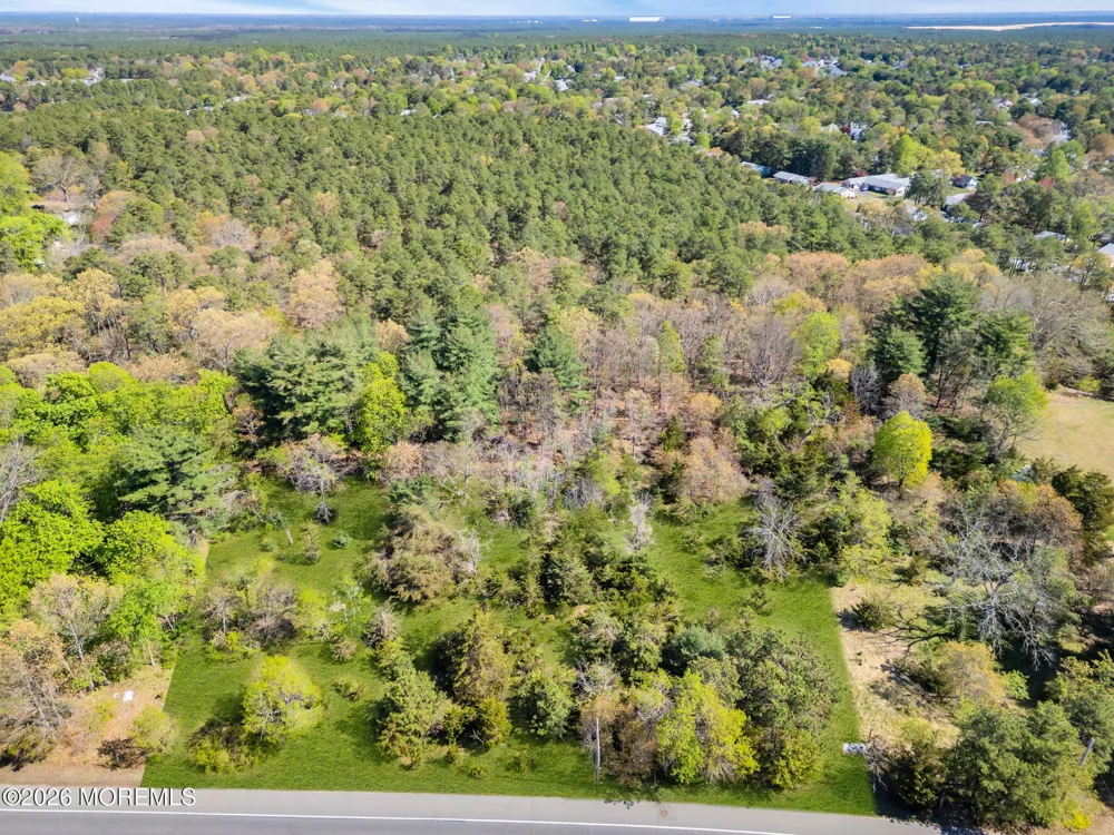 91 Lacey Road Whiting, NJ 08759