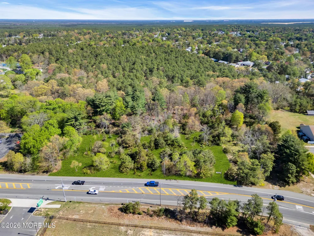 91 Lacey Road Whiting, NJ 08759