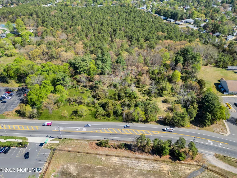 91 Lacey Road Whiting, NJ 08759