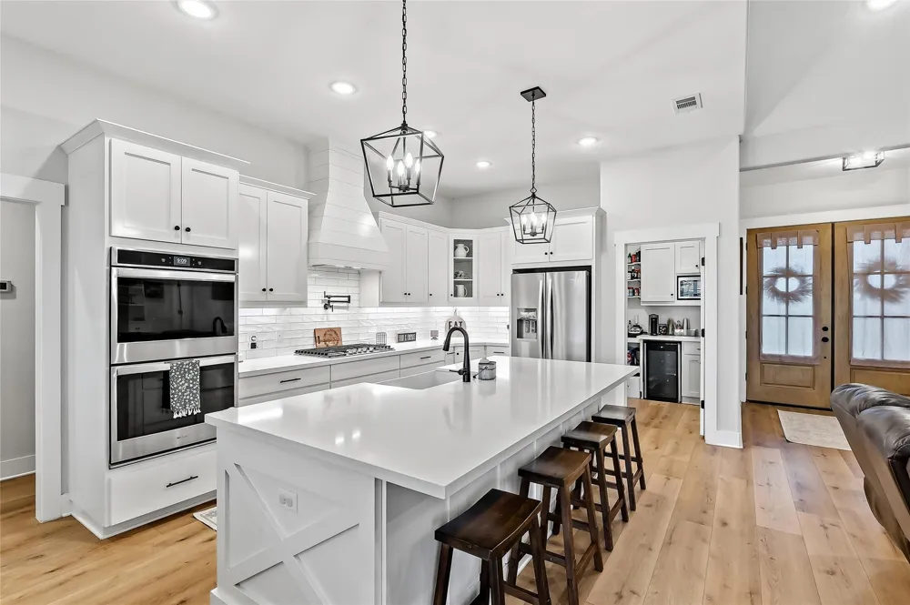 10547 Acacia Lane Hearne, TX 77859