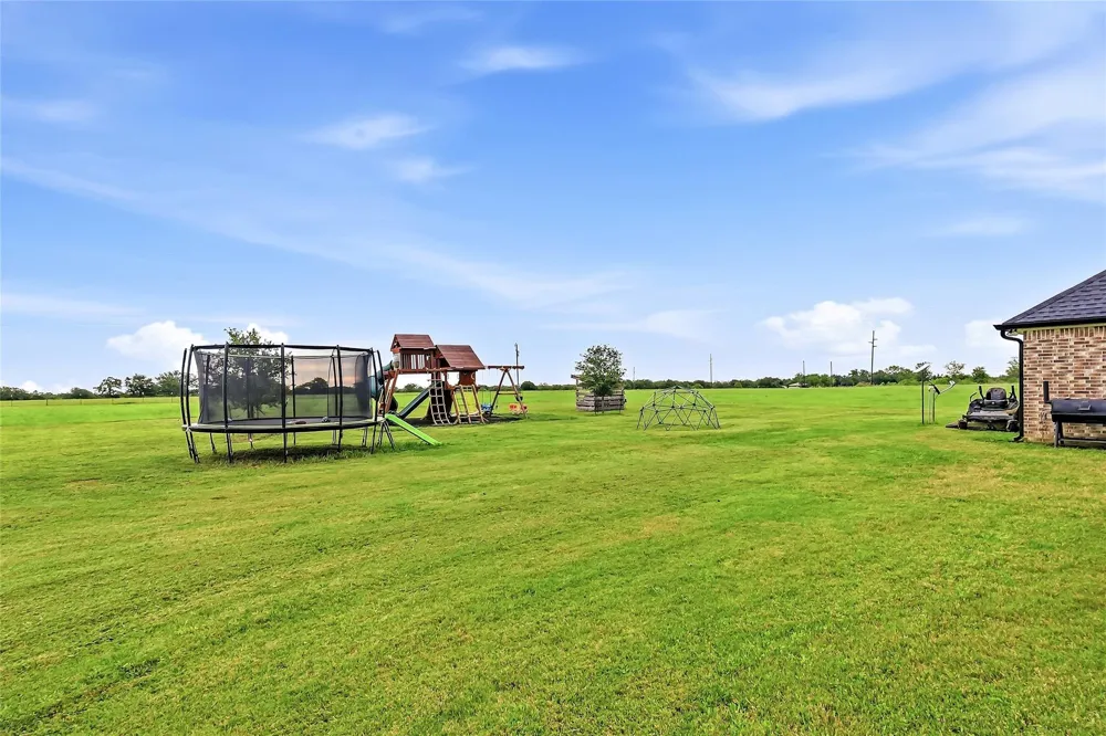 10547 Acacia Lane Hearne, TX 77859