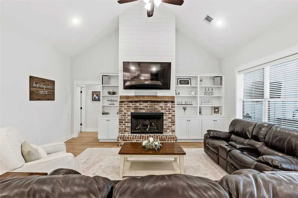 10547 Acacia Lane Hearne, TX 77859