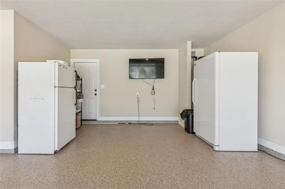 118 Roosevelt Street Shepherd, TX 77371