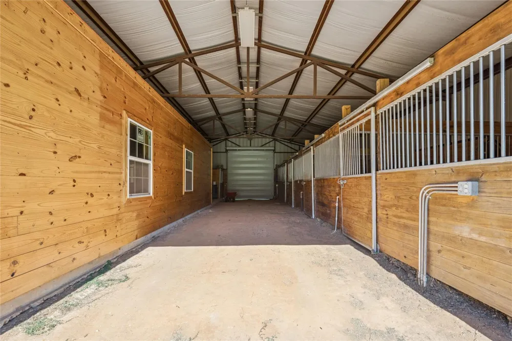 118 Roosevelt Street Shepherd, TX 77371