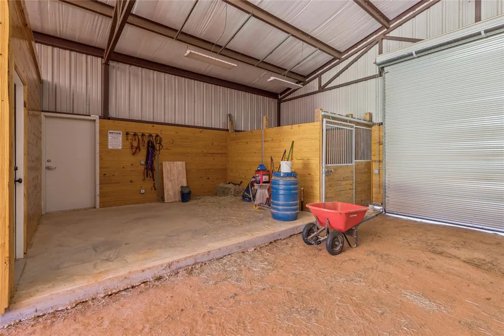 118 Roosevelt Street Shepherd, TX 77371