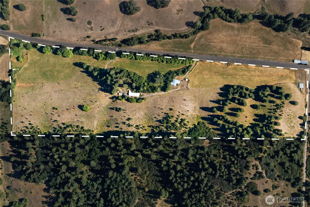 938 Patit Road Dayton, WA 99328