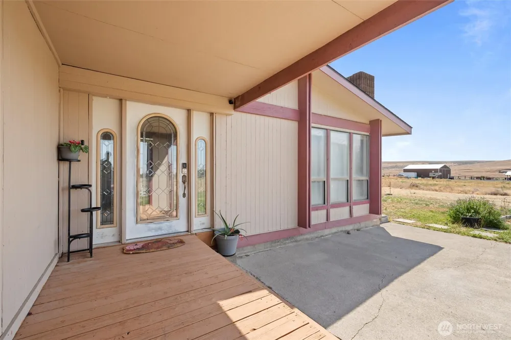 411 Wahl Lind, WA 99341