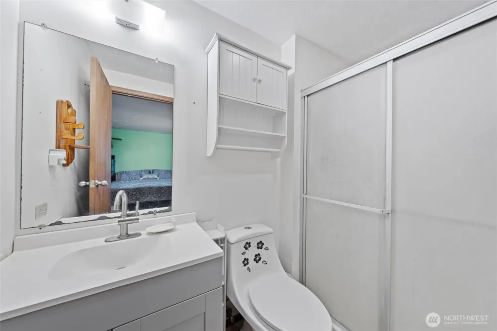 411 Wahl Lind, WA 99341