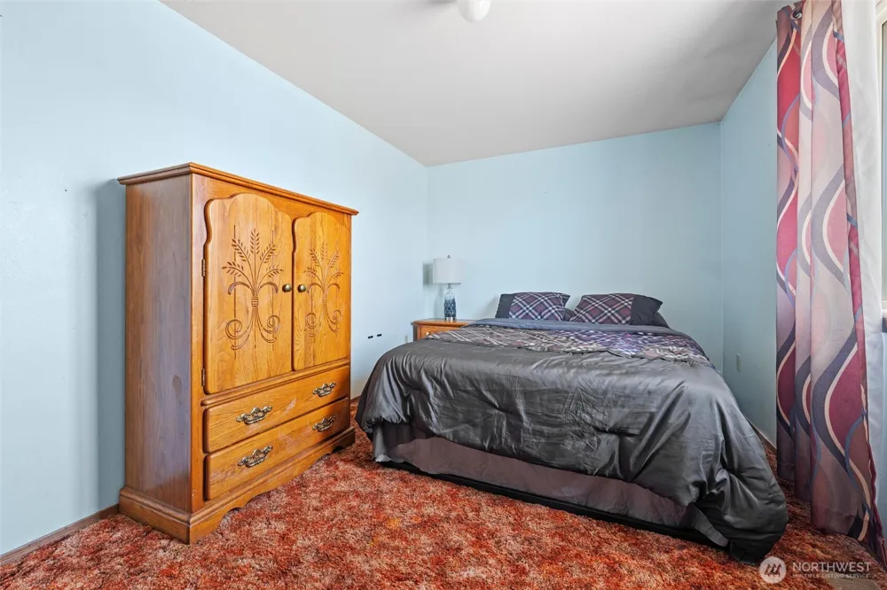 411 Wahl Lind, WA 99341