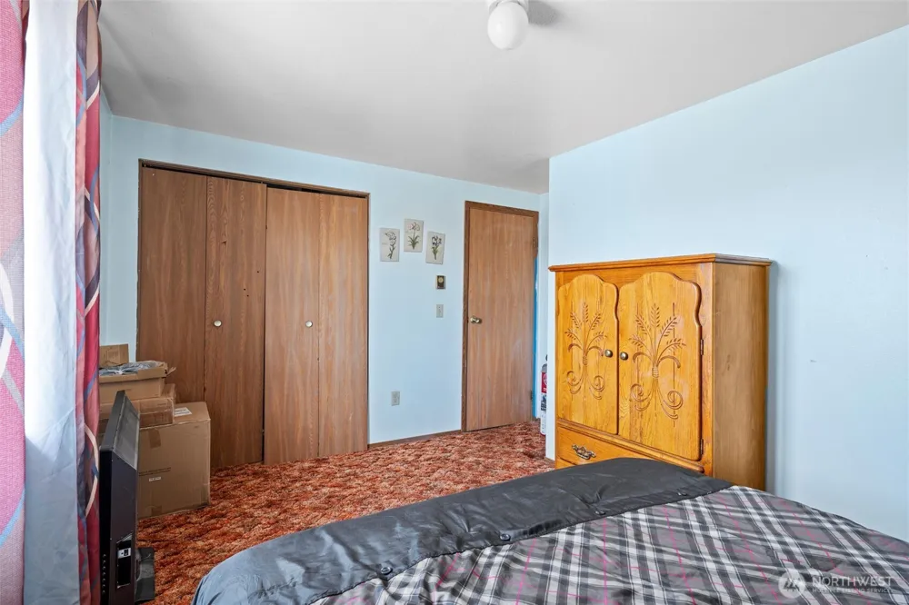 411 Wahl Lind, WA 99341