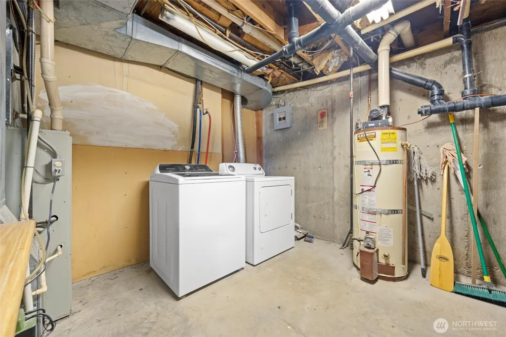 411 Wahl Lind, WA 99341