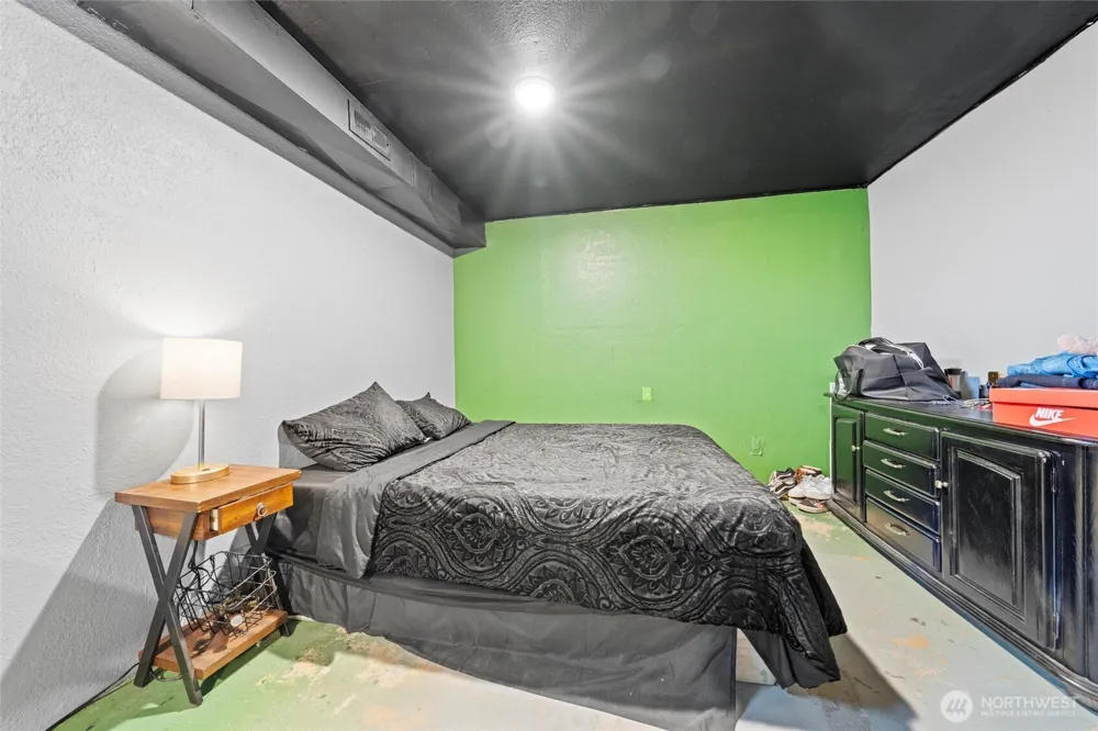411 Wahl Lind, WA 99341