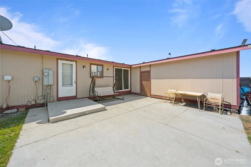 411 Wahl Lind, WA 99341