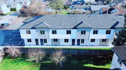 2155 Siddle Loop #104