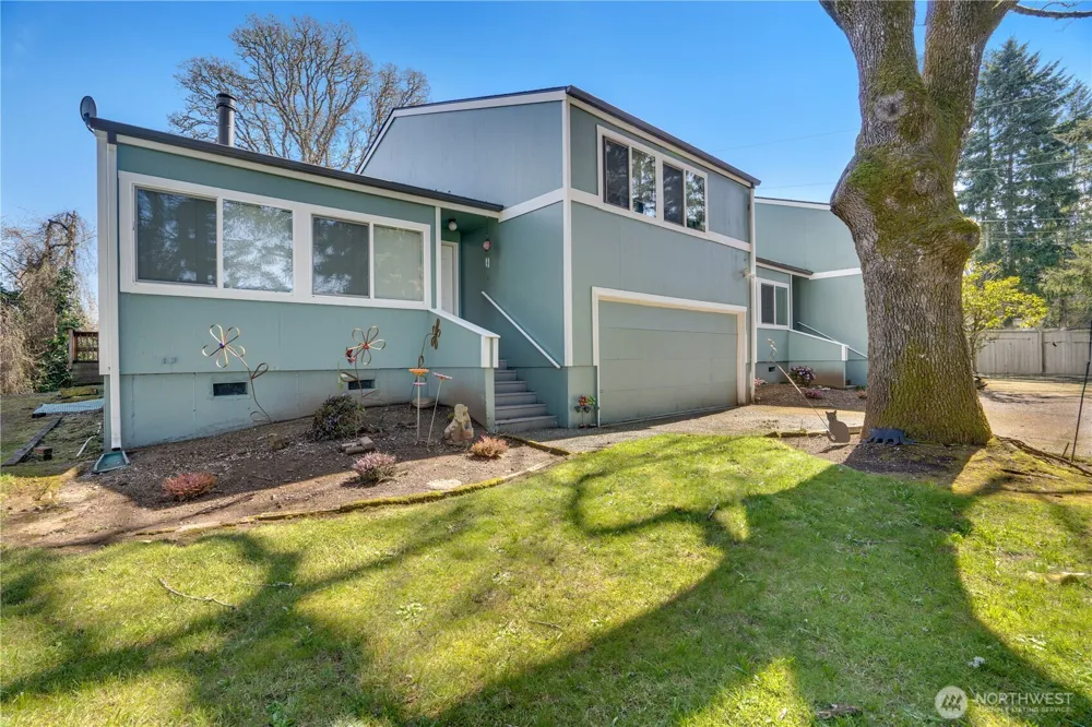3023 Bridgeport Way W #B University Place, WA 98466