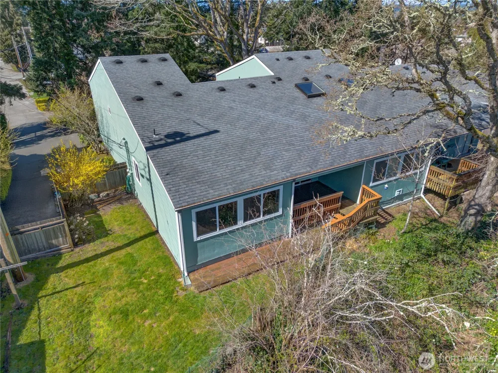 3023 Bridgeport Way W #B University Place, WA 98466