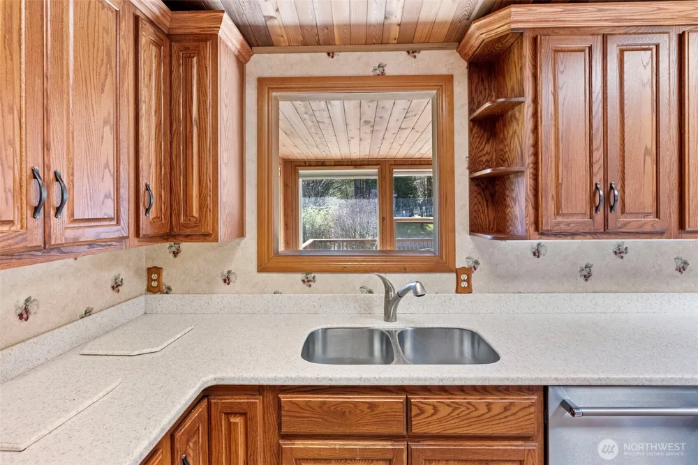 210 Kelly Road Brinnon, WA 98320