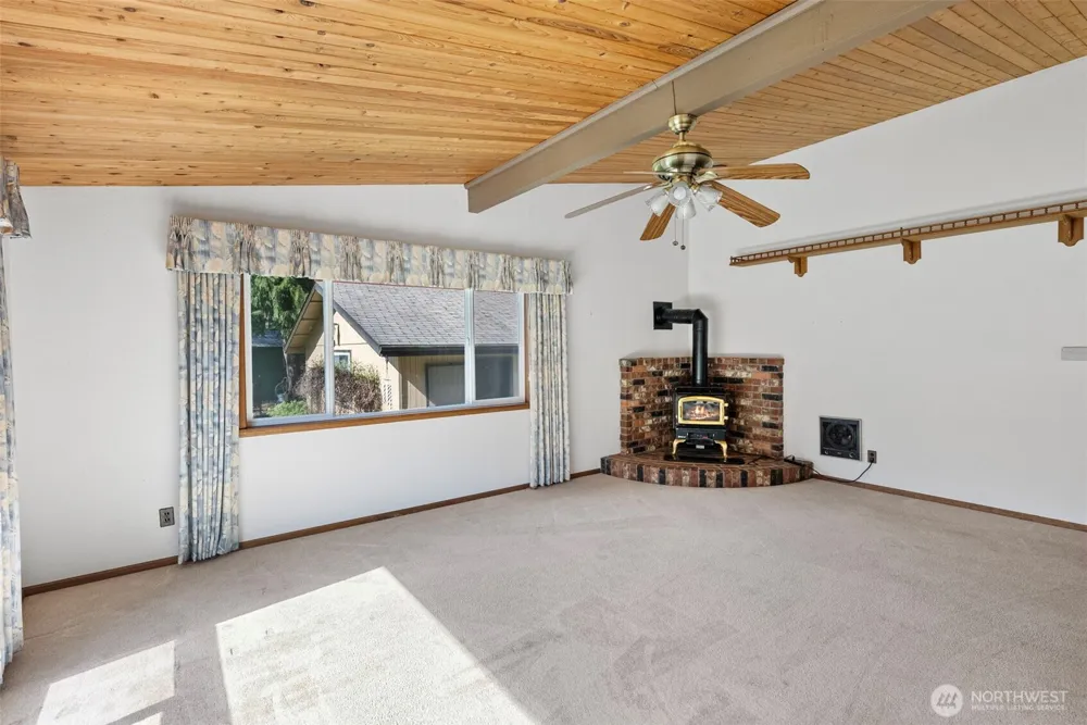 210 Kelly Road Brinnon, WA 98320