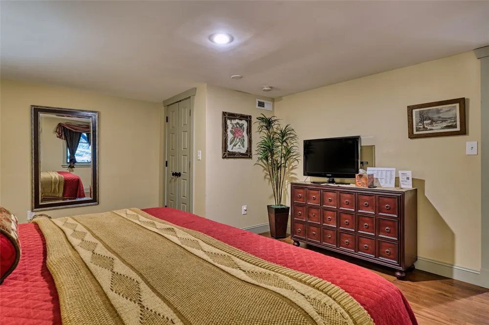178 Whetstone Gap Road Lake Toxaway, NC 28747