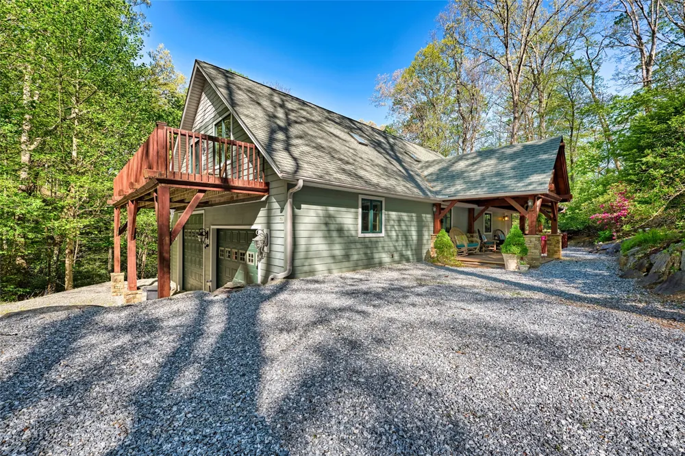 178 Whetstone Gap Road Lake Toxaway, NC 28747