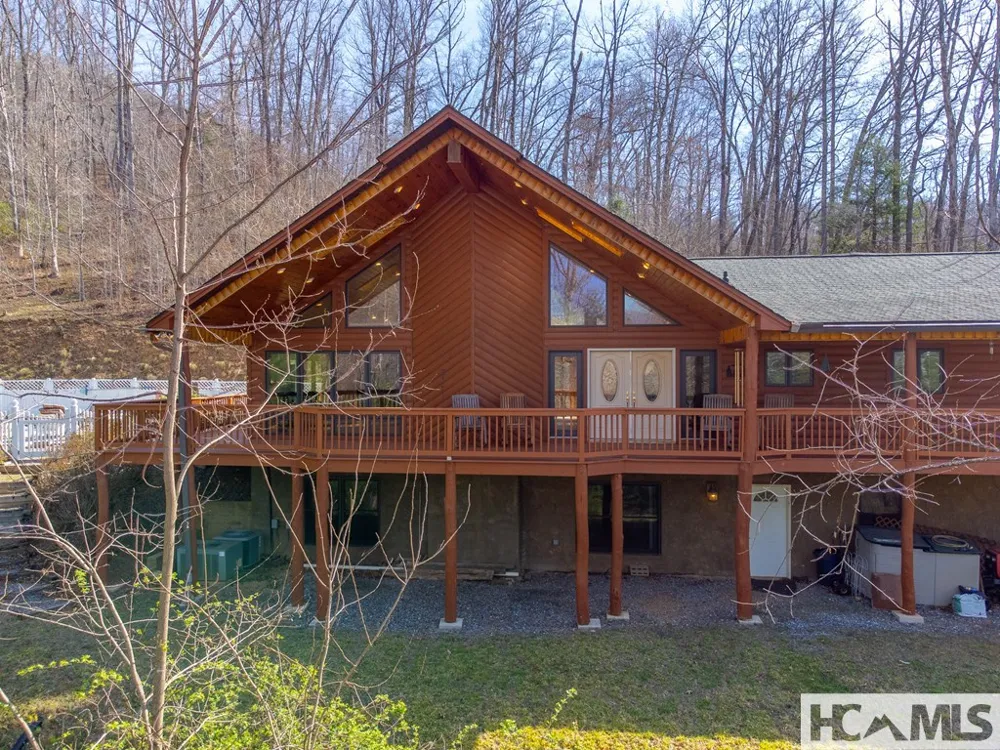 112 Hawks Nest Ridge Cullowhee, NC 28723