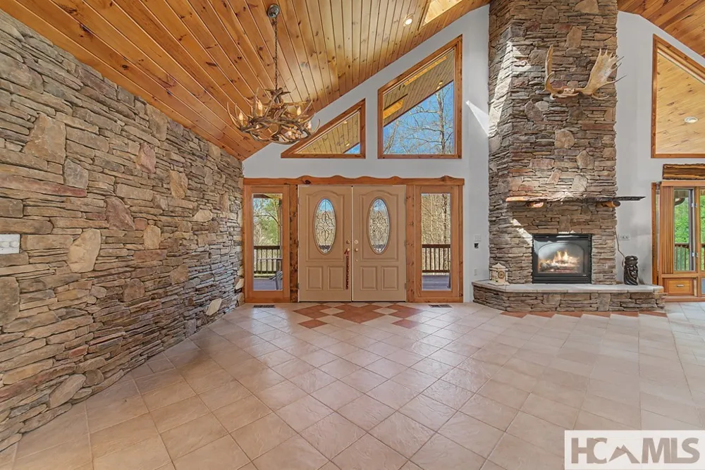 112 Hawks Nest Ridge Cullowhee, NC 28723