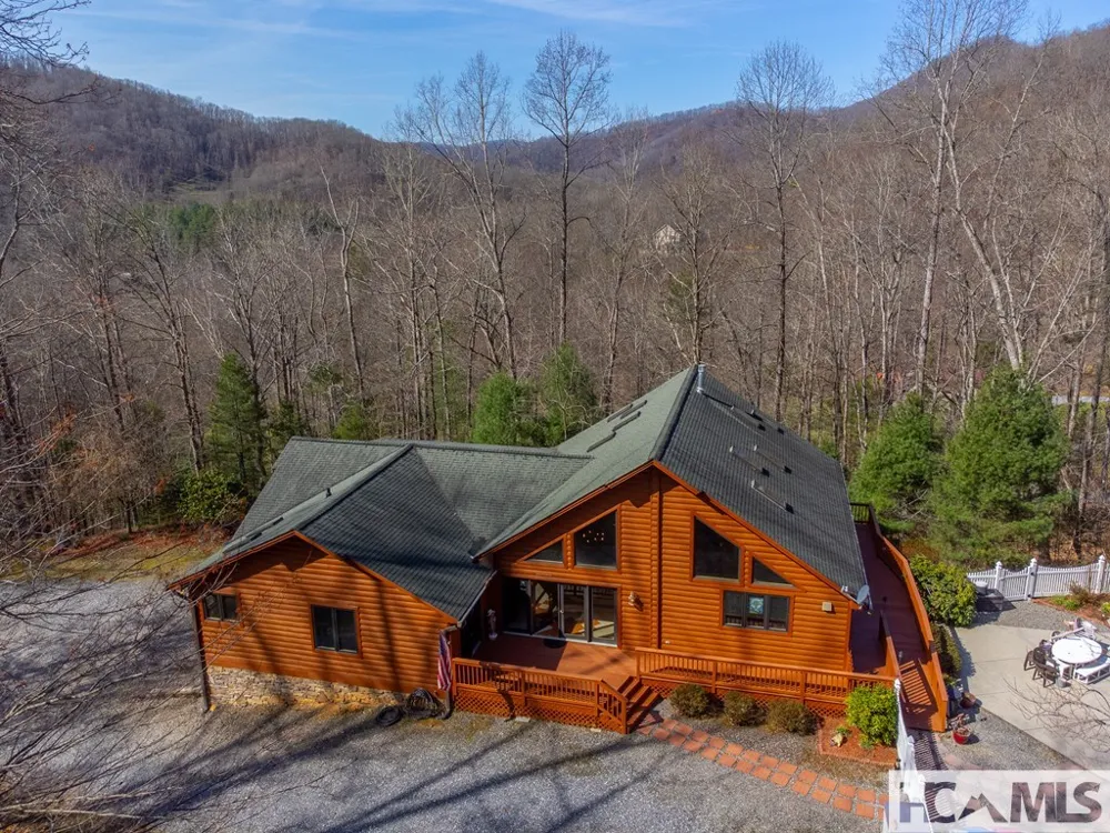 112 Hawks Nest Ridge Cullowhee, NC 28723