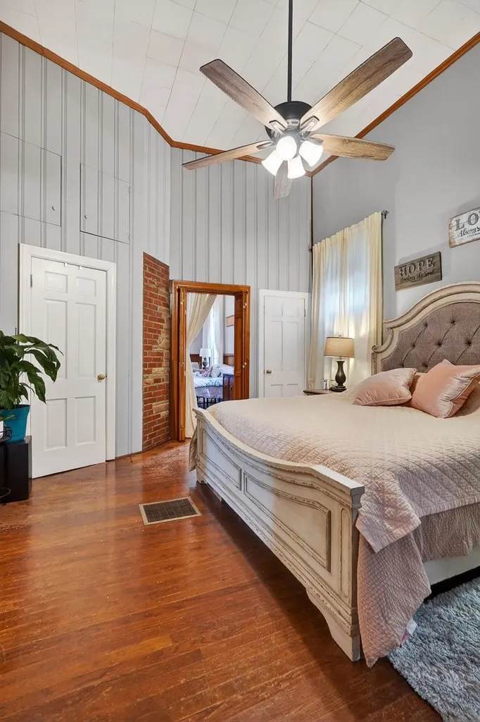 105 Roberts St Livingston, TN 38570