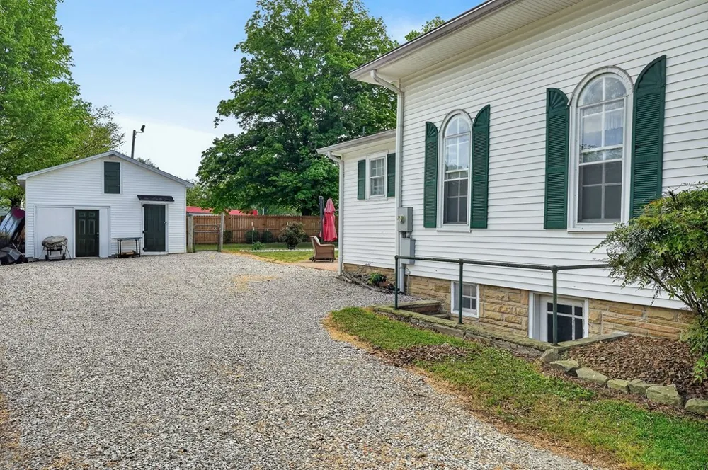 105 Roberts St Livingston, TN 38570