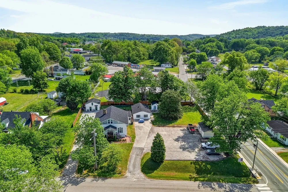 105 Roberts St Livingston, TN 38570