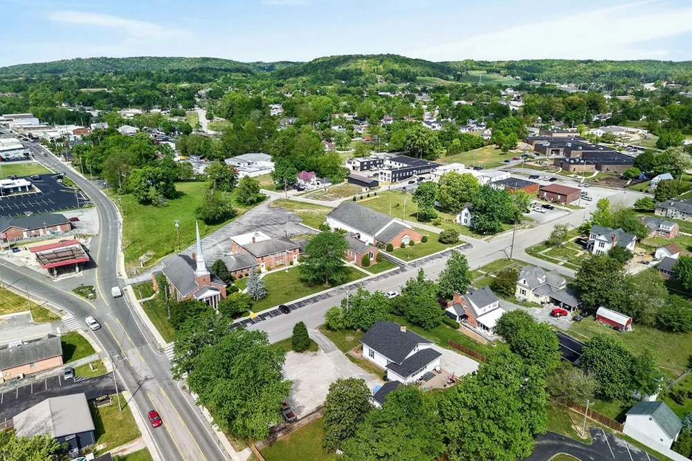 105 Roberts St Livingston, TN 38570