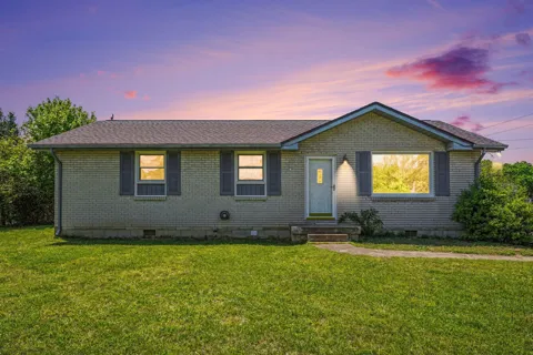 1404 Alton Dr