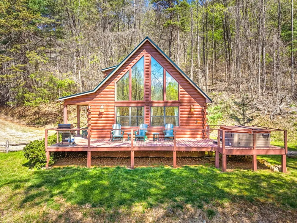 Chickadee Drive Bryson City, NC 28713