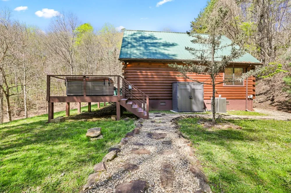 Chickadee Drive Bryson City, NC 28713