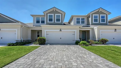 3693 DIVOT LANE