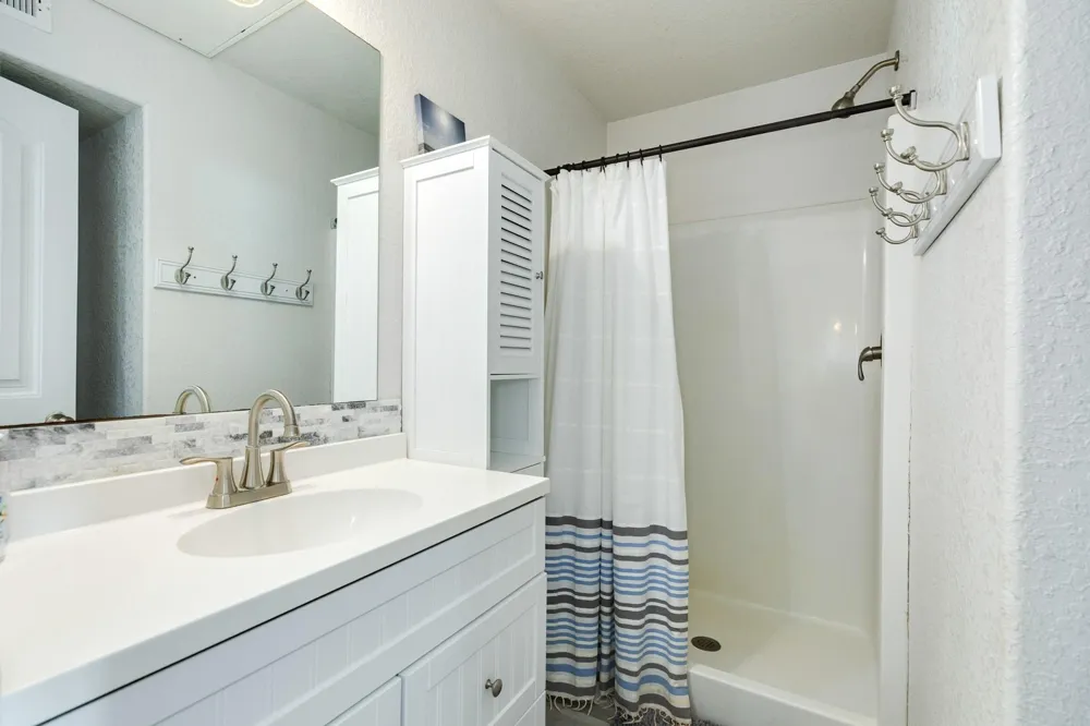 116 Howard Avenue #G Surfside Beach, TX 77541