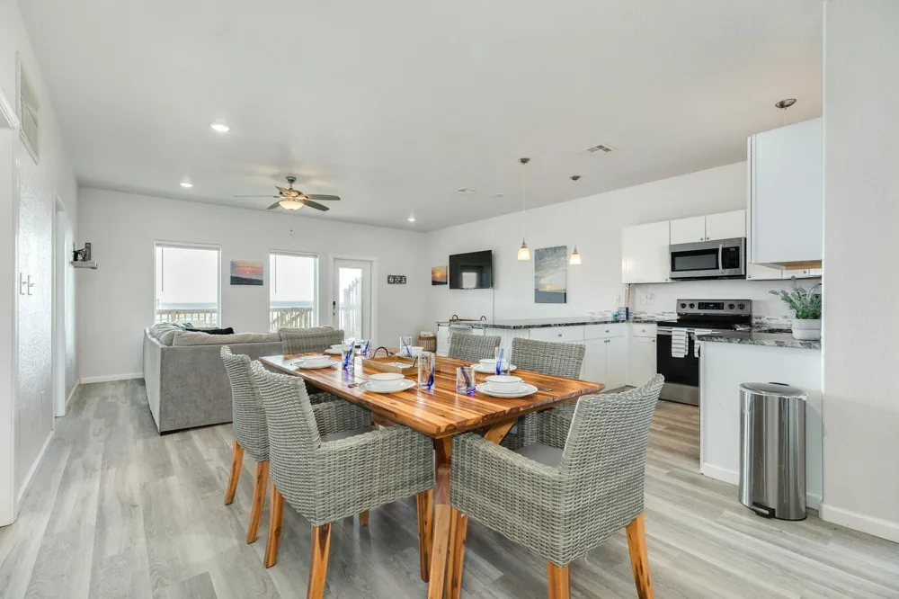 116 Howard Avenue #G Surfside Beach, TX 77541