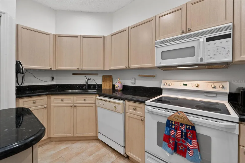 1050 STARKEY ROAD #509 Largo, FL 33771