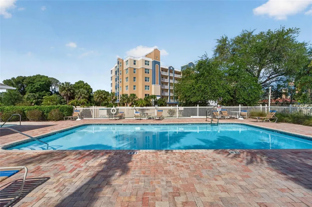 1050 STARKEY ROAD #509 Largo, FL 33771
