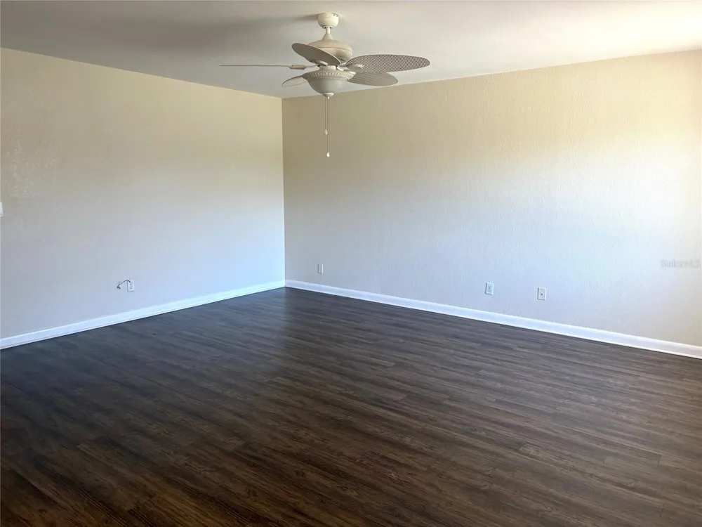2202 CLUBHOUSE DRIVE #185 Sun City Center, FL 33573