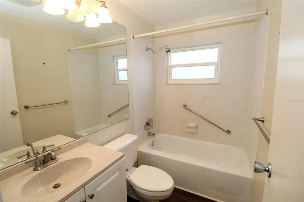 2202 CLUBHOUSE DRIVE #185 Sun City Center, FL 33573