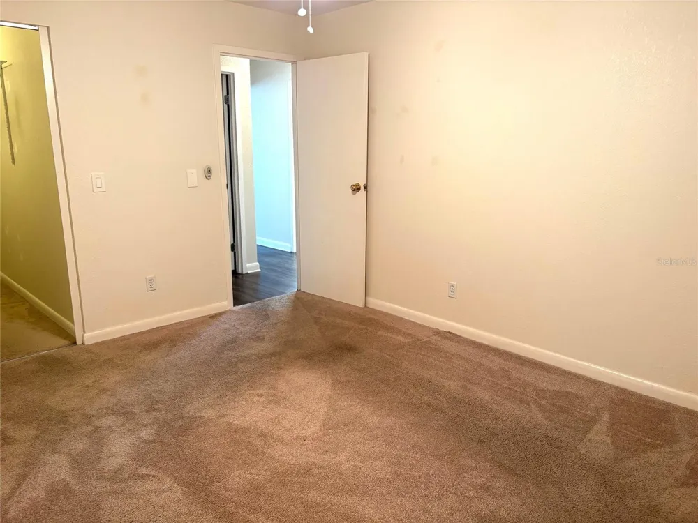 2202 CLUBHOUSE DRIVE #185 Sun City Center, FL 33573
