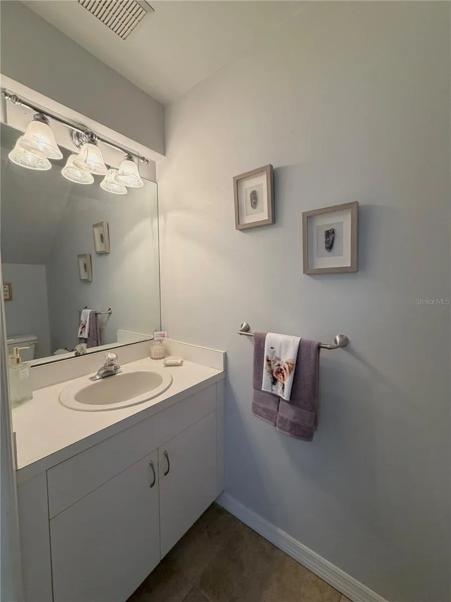 2122 CLOVER HILL ROAD Palm Harbor, FL 34683