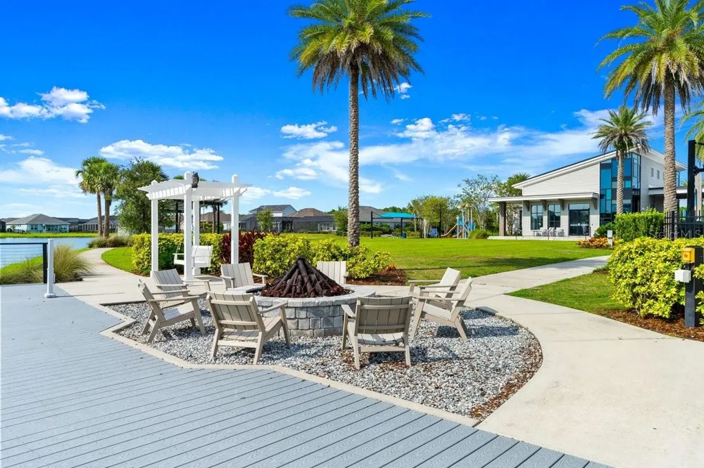 260 FUCHSIA STREET Daytona Beach, FL 32124
